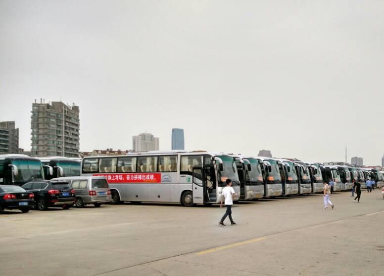 崑山公交做好2017高考用車保障.JPG